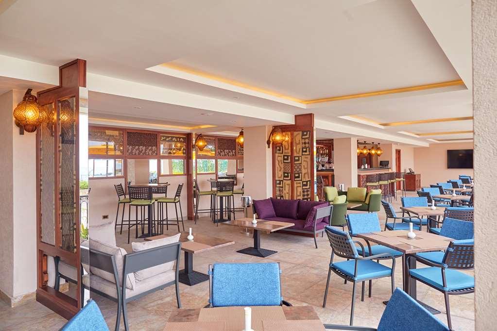 Goma Serena Hotel Ресторант снимка